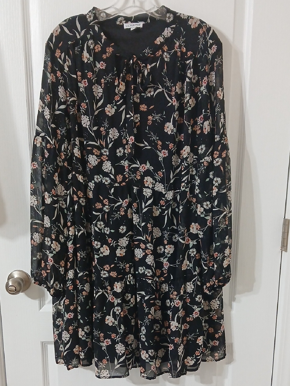 Luxology Black Floral Sheer Long-Sleeve Tunic